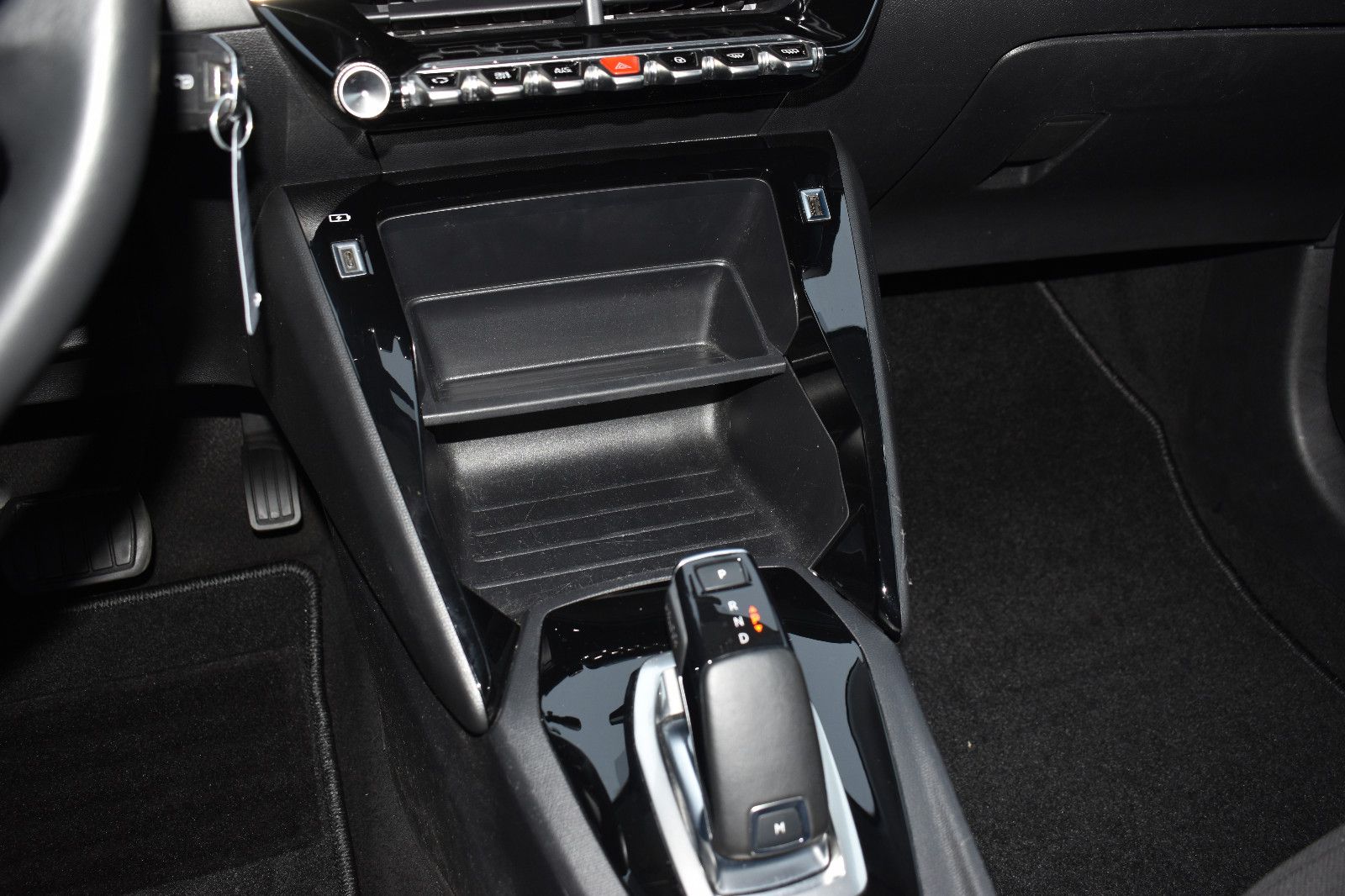 Peugeot 208 ActivePack 100 - Samsaru's Car Outlet