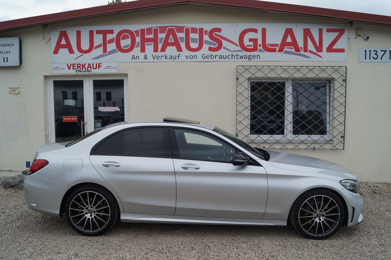 Mercedes-Benz C 220 d AMG - Samsaru's Car Outlet