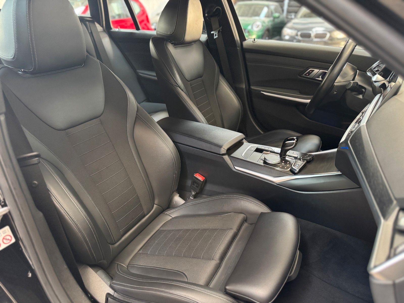 BMW 320d M-Sport - Samsaru's Car Outlet