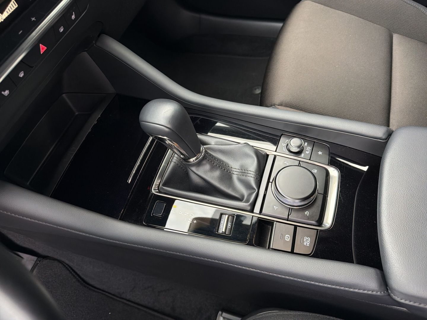Mazda 3 Skyactiv-X 186 Selection HUD Navi Soundsystem