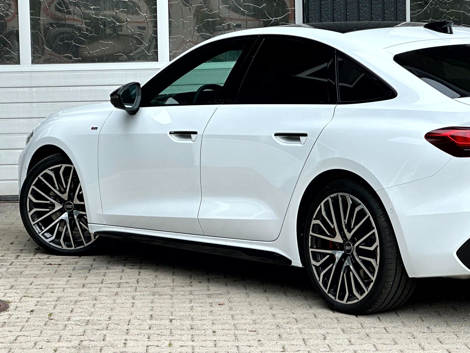 Audi A5 LIMOUSINE QUATTRO S-LINE B&Q DISPLAY AHK FULL