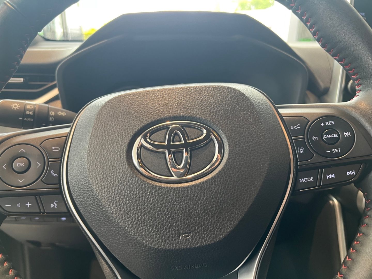 Toyota RAV 4 Plug-in-Hybrid 4x4 Technik - Samsaru's Car Outlet