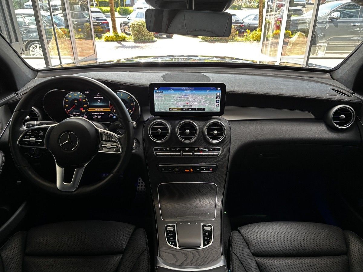 Mercedes-Benz GLC 300 d Coupé AMG 4M LED HUD Pano Distr+ Burm