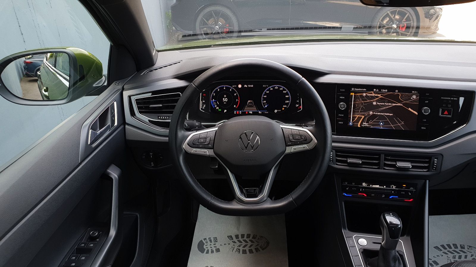 Volkswagen Taigo 1.5 TSI DSG R-Line - Samsaru's Car Outlet