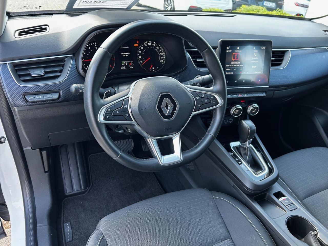 Renault Arkana TCe140 Equilibre - Samsaru's Car Outlet