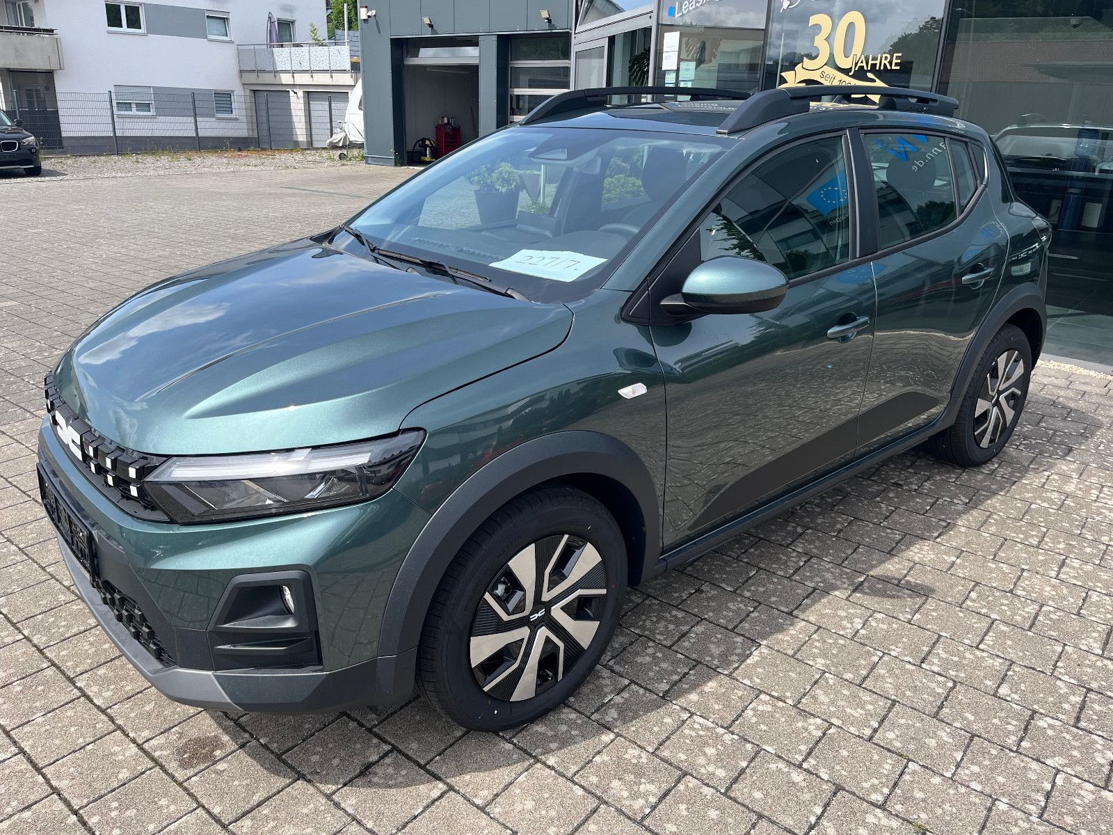 Dacia Sandero Eco-G 120 Stepway Expression+SITZH+AHK