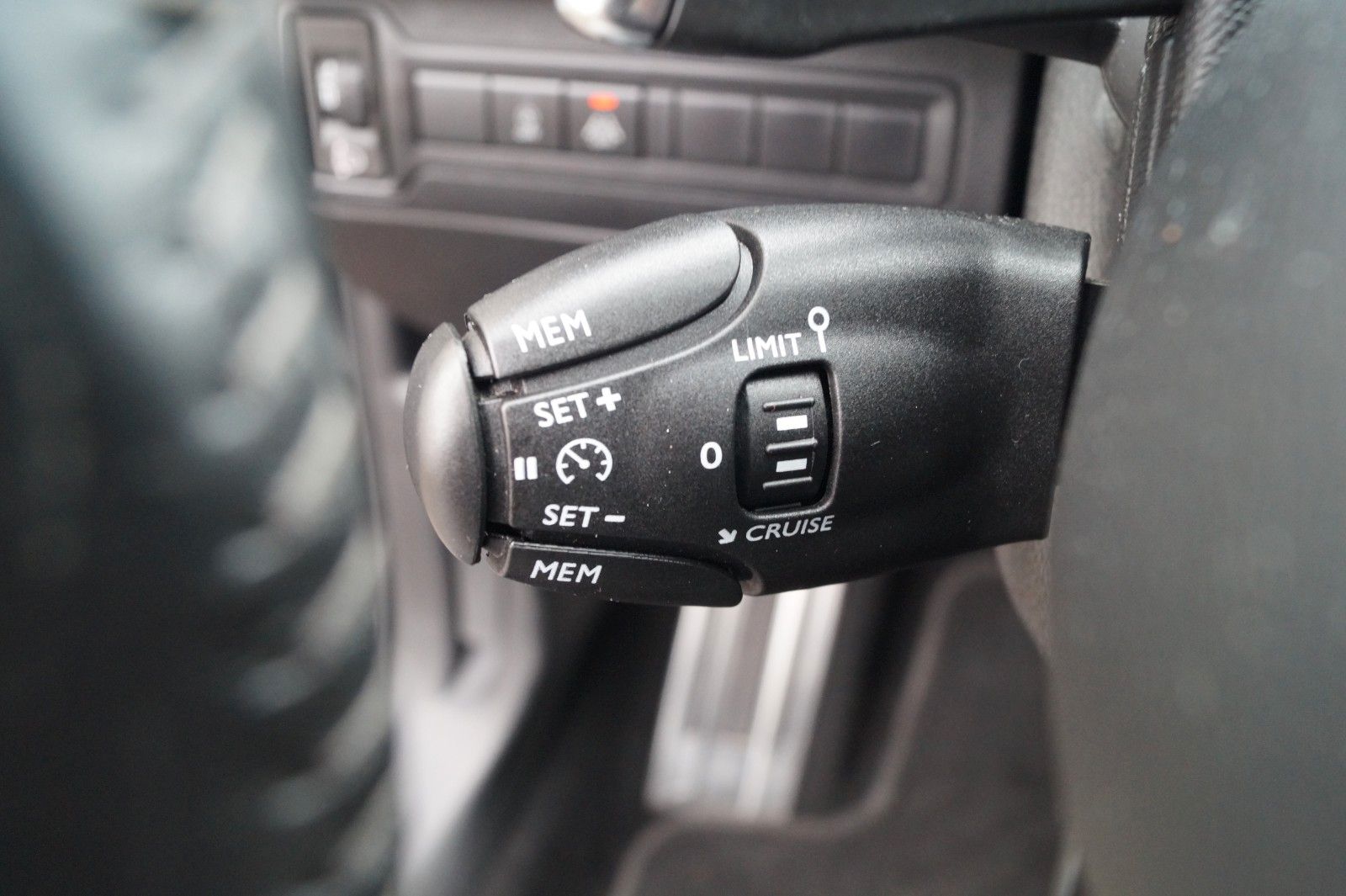 Peugeot 308 SW Allure - Samsaru's Car Outlet