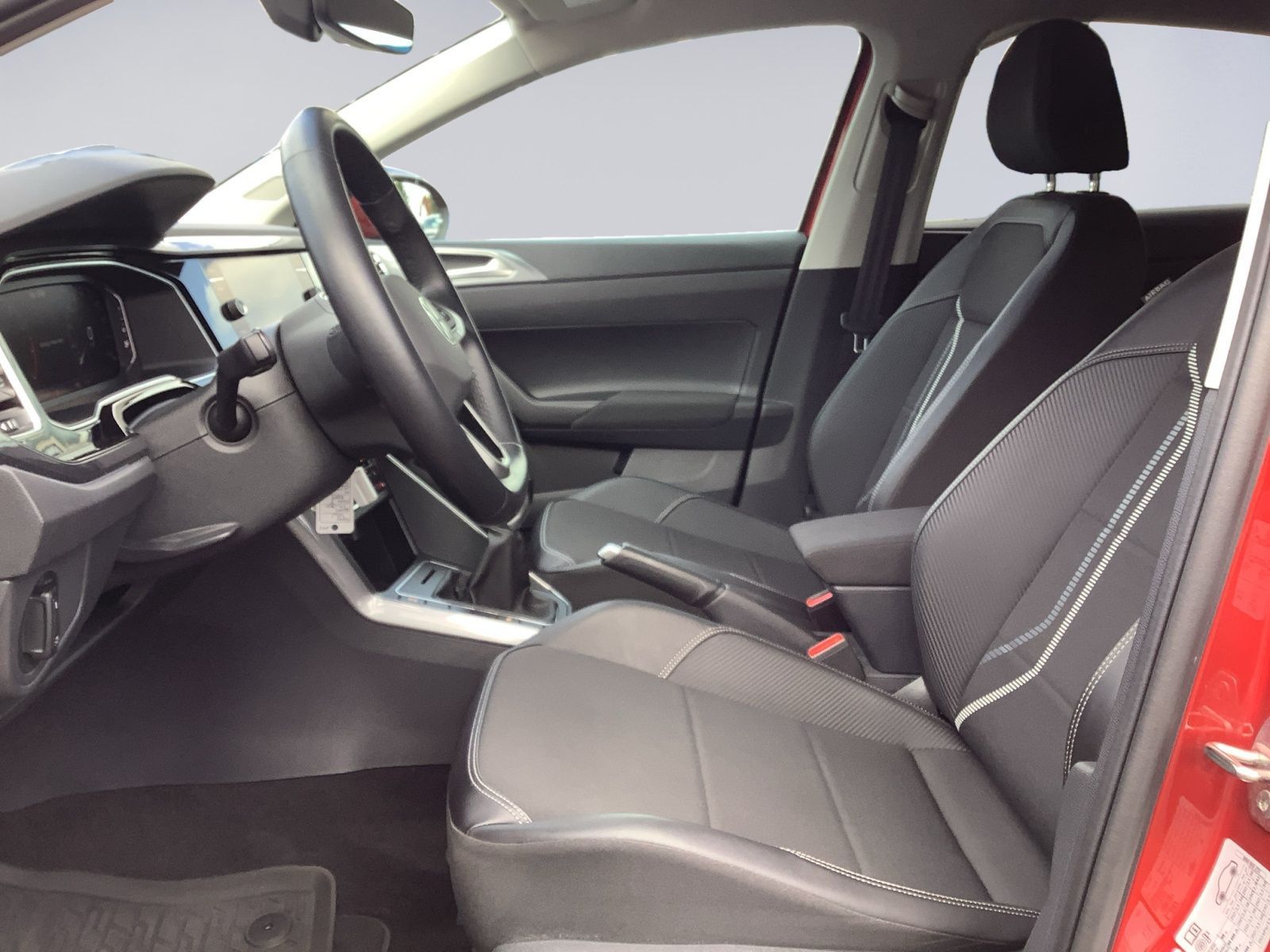 Volkswagen Taigo 1.0 TSI STYLE - Samsaru's Car Outlet