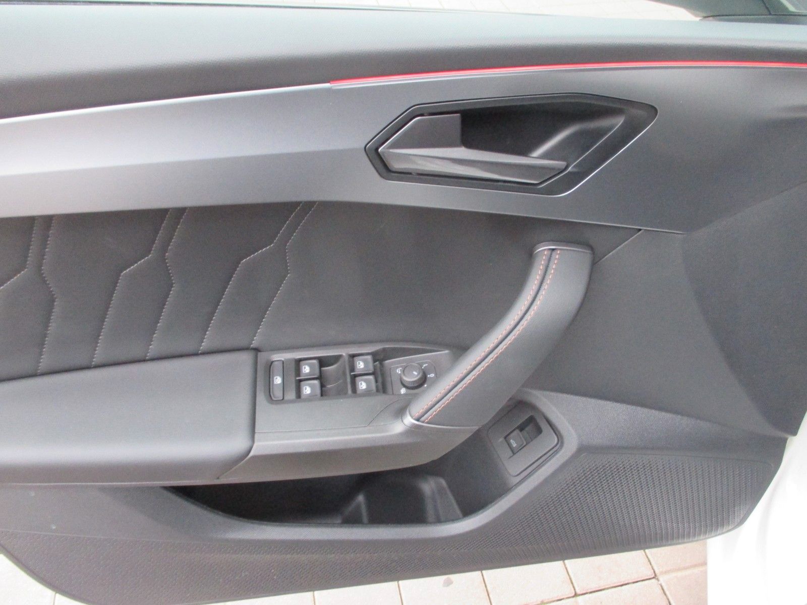 Cupra Leon 2.0 TDI DSG Sportstoure - Samsaru's Car Outlet