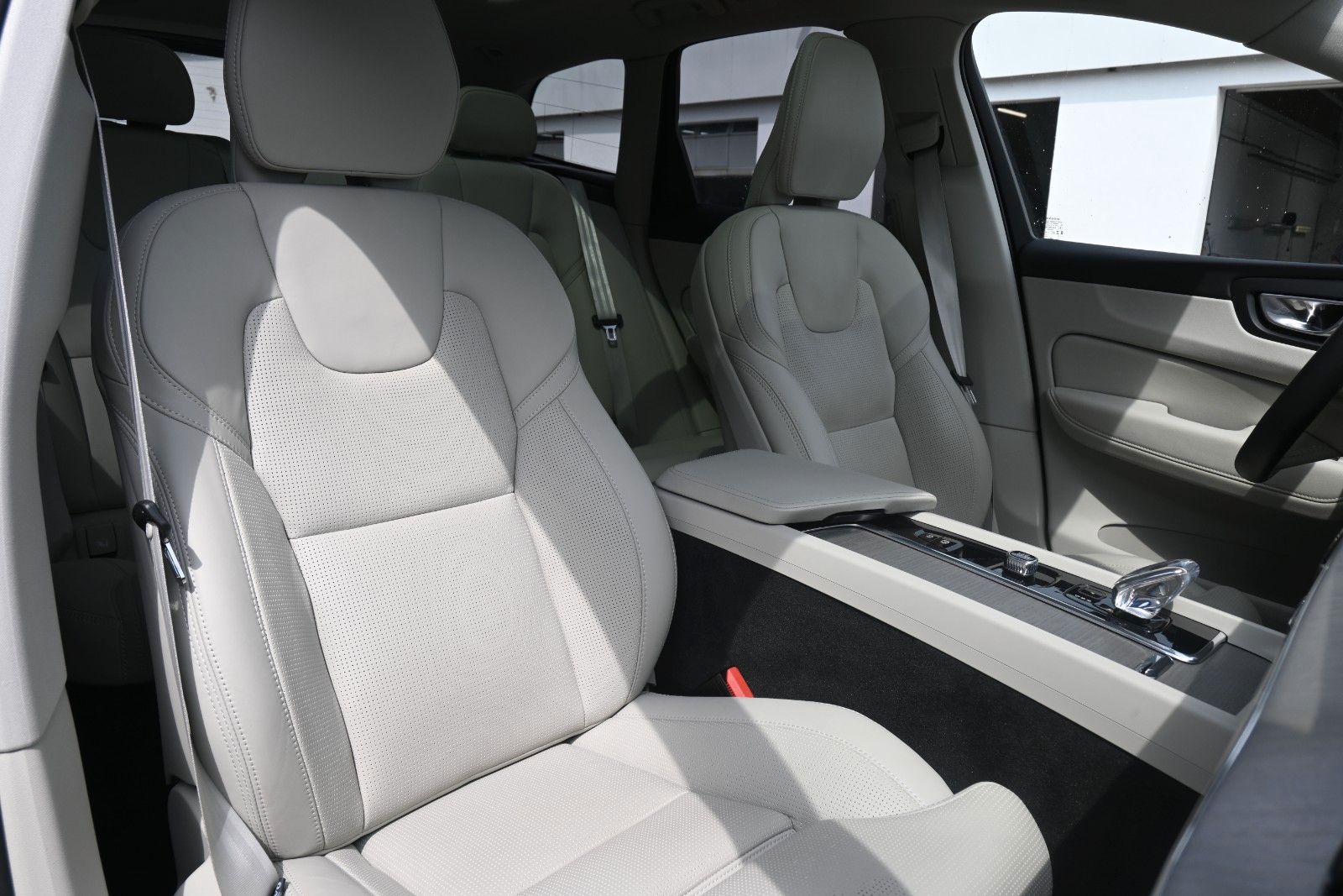 Volvo XC60 B5D AWD Ultimate Dark*LED*PANO*STHZ*H&K*360