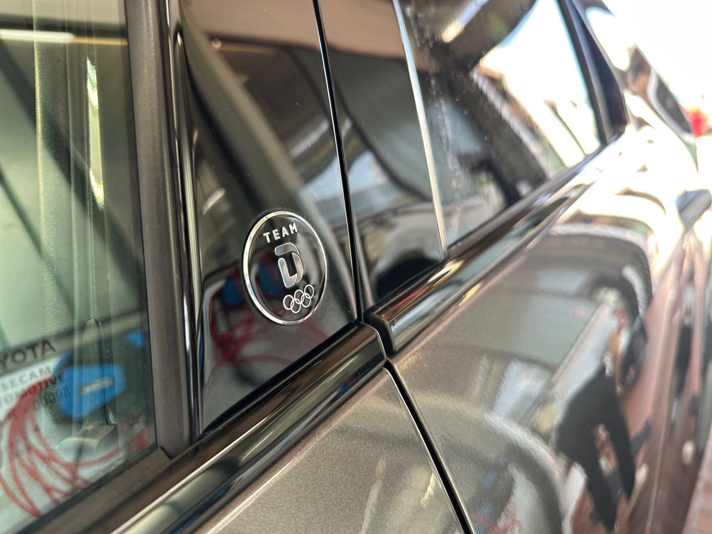Toyota C-HR 1.8 Hybrid Team D *Technik-Paket*Kamera*SHZ