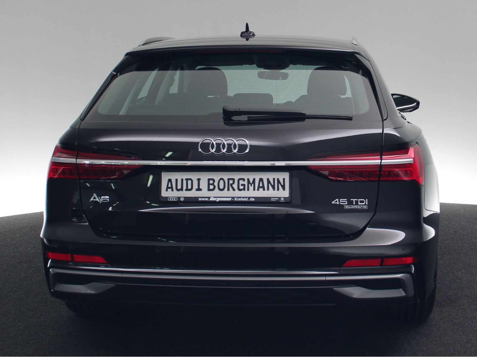 Audi A6 Avant 45 TDI quattro S line - Samsaru's Car Outlet