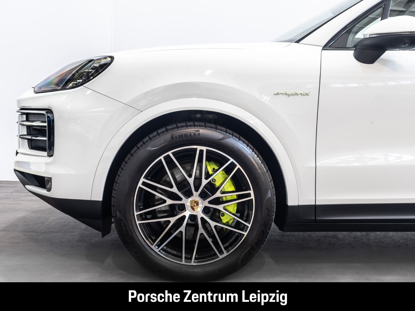 Porsche Cayenne E-Hybrid el.AHK InnoDrive Luft BOSE 360G
