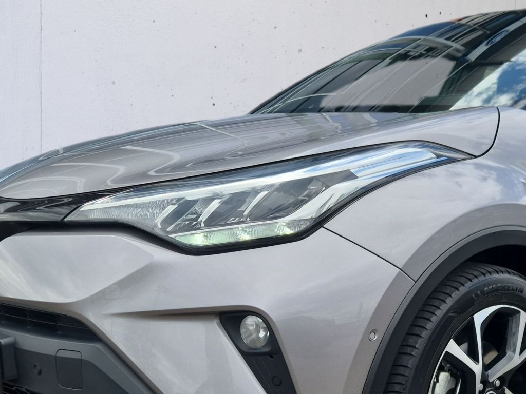 Toyota C-HR 2.0 Hybrid - Samsaru's Car Outlet