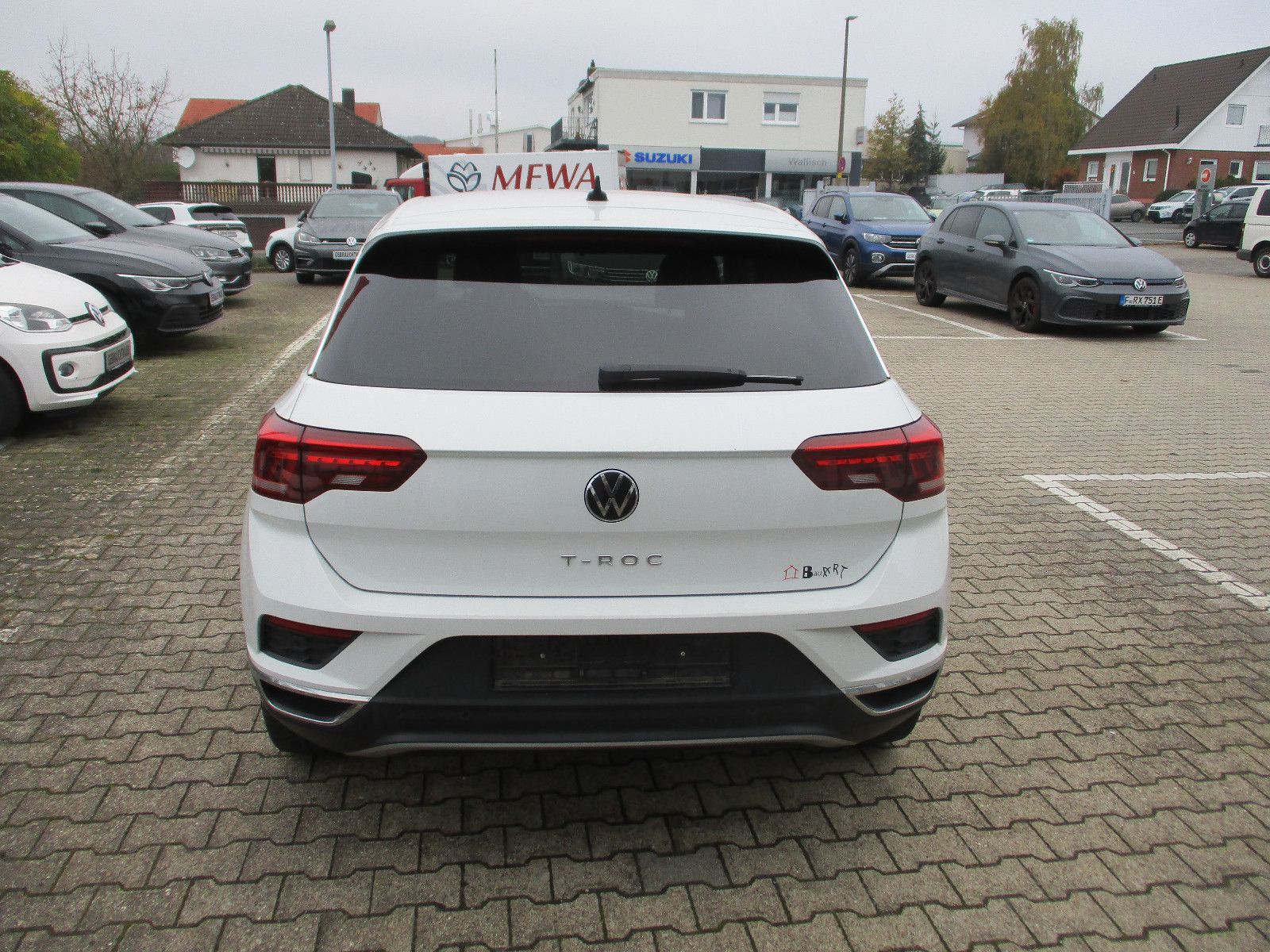 Volkswagen T-Roc Sport - Samsaru's Car Outlet