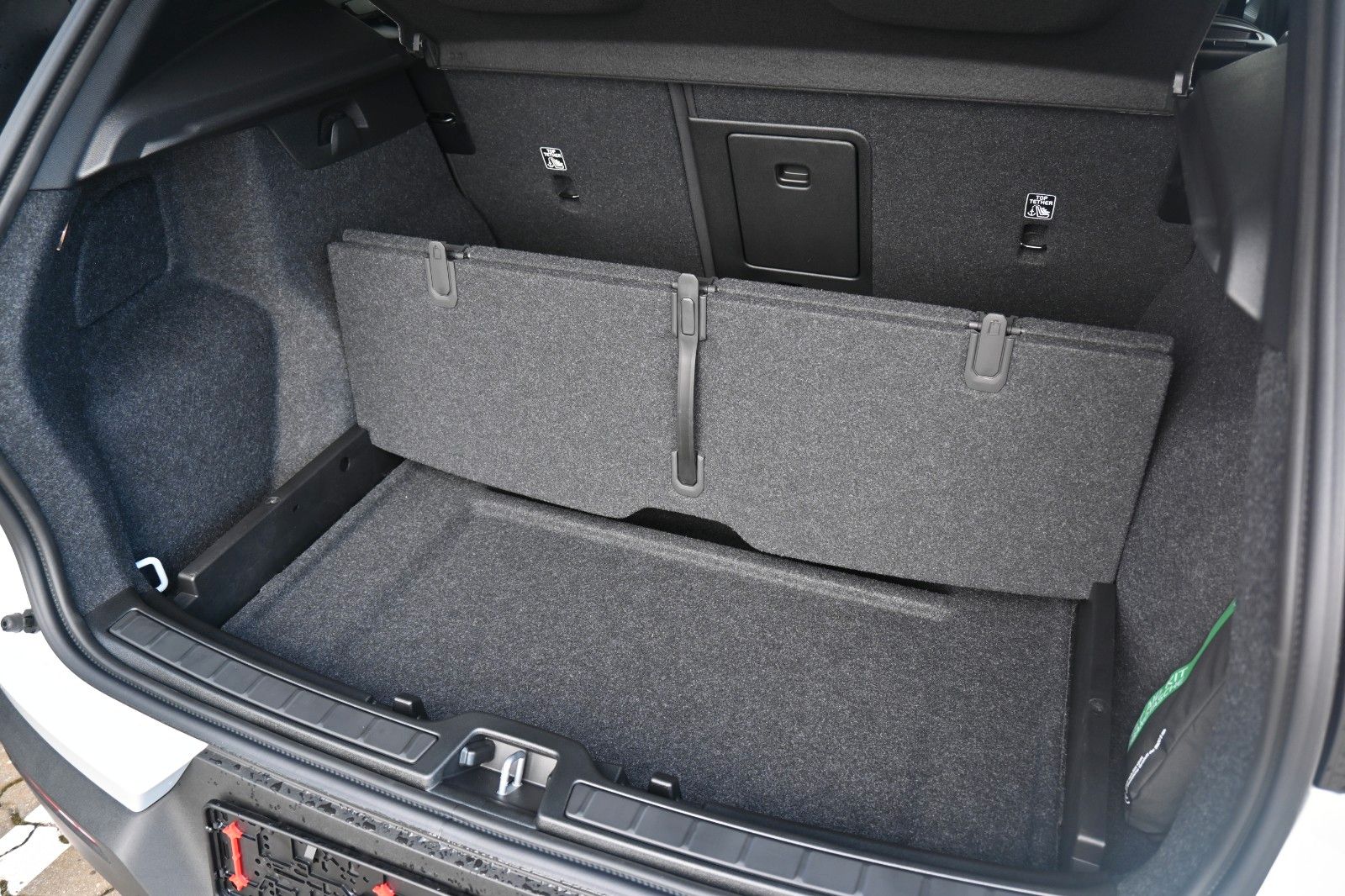 Volvo XC40 B4 DKG Plus Dark*FSHZG*360°*ACC*Allwetter