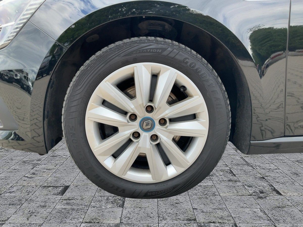 Renault Megane Grandtour 1.6 e-Tech - Samsaru's Car Outlet