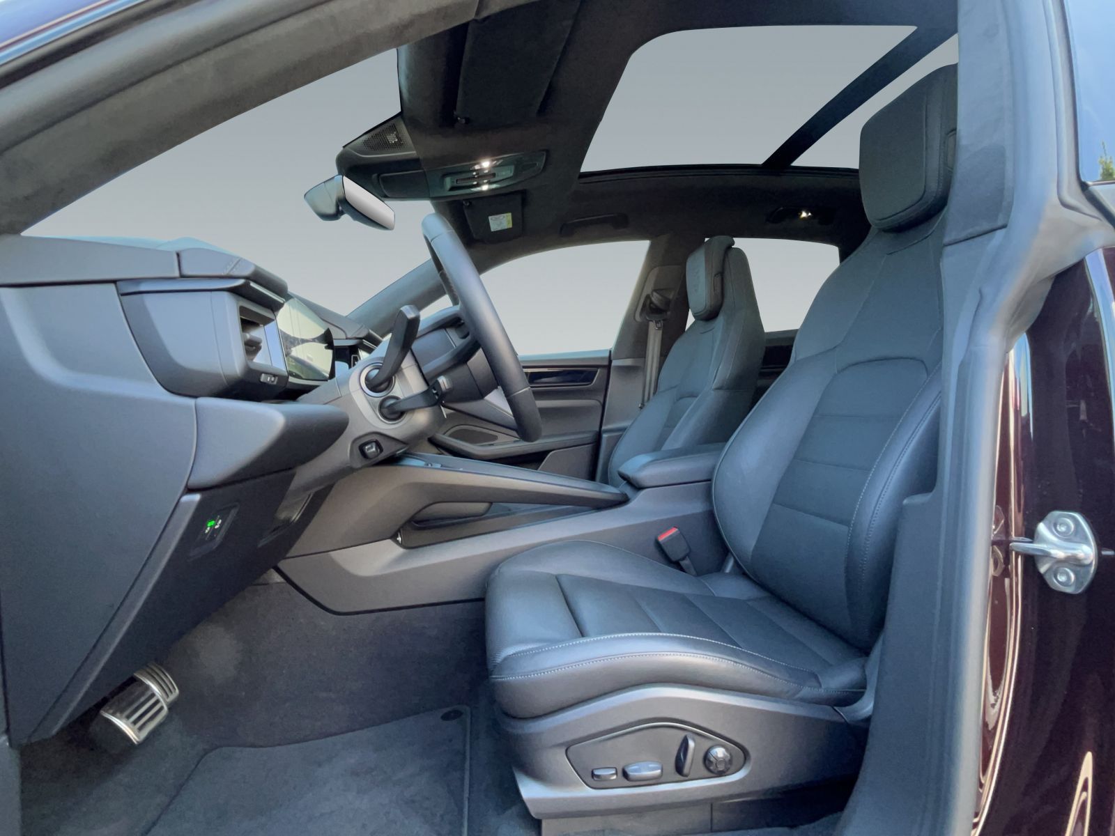 Porsche Macan 4S - Samsaru's Car Outlet