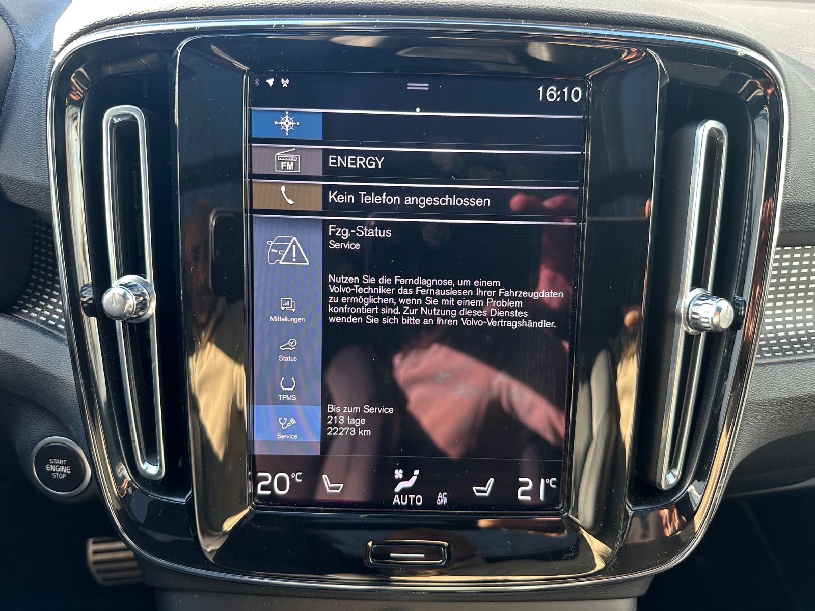 Volvo XC40 R-Design - Samsaru's Car Outlet