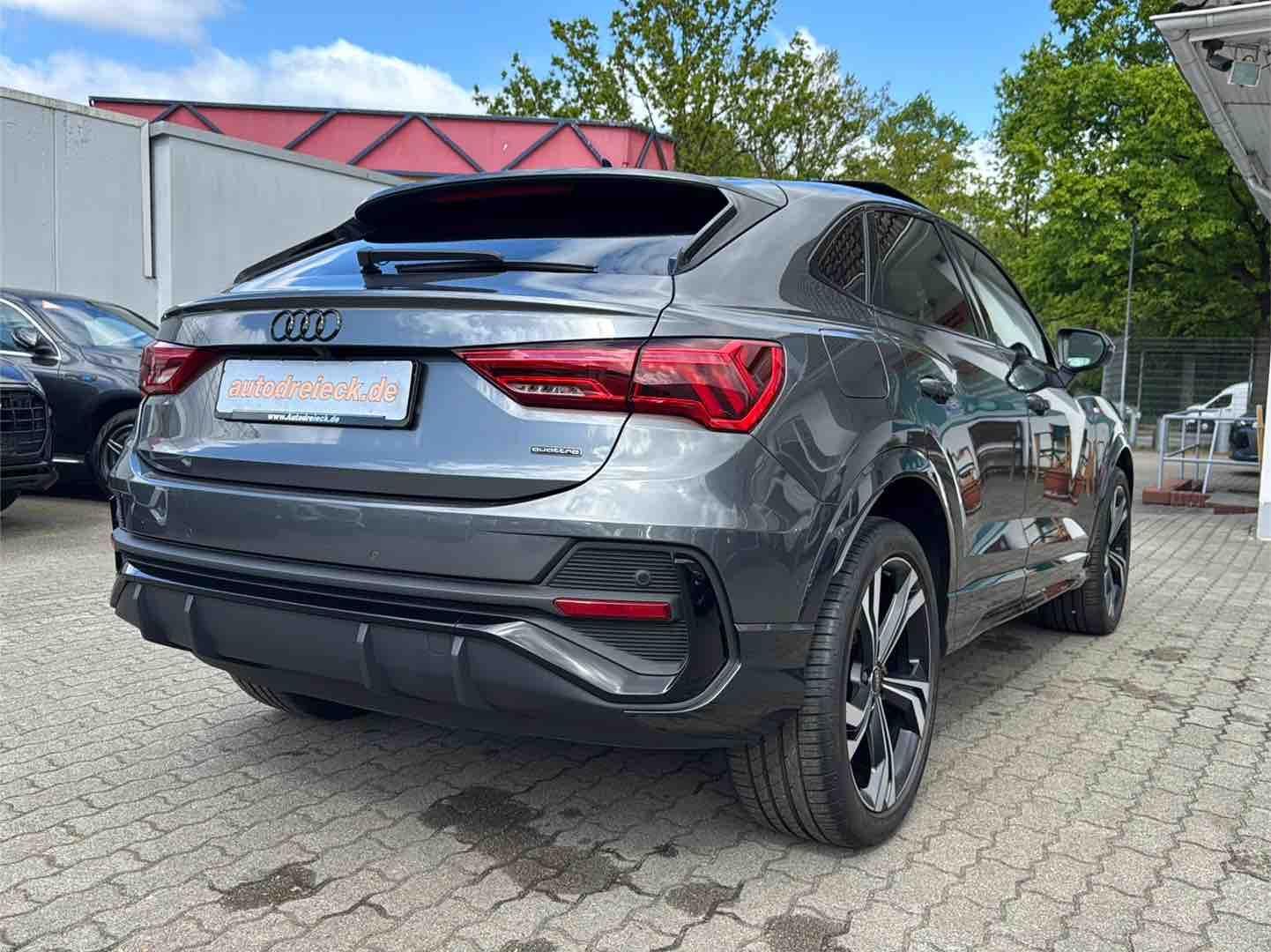 Audi Q3 Sportback 40 TFSI S line - Samsaru's Car Outlet