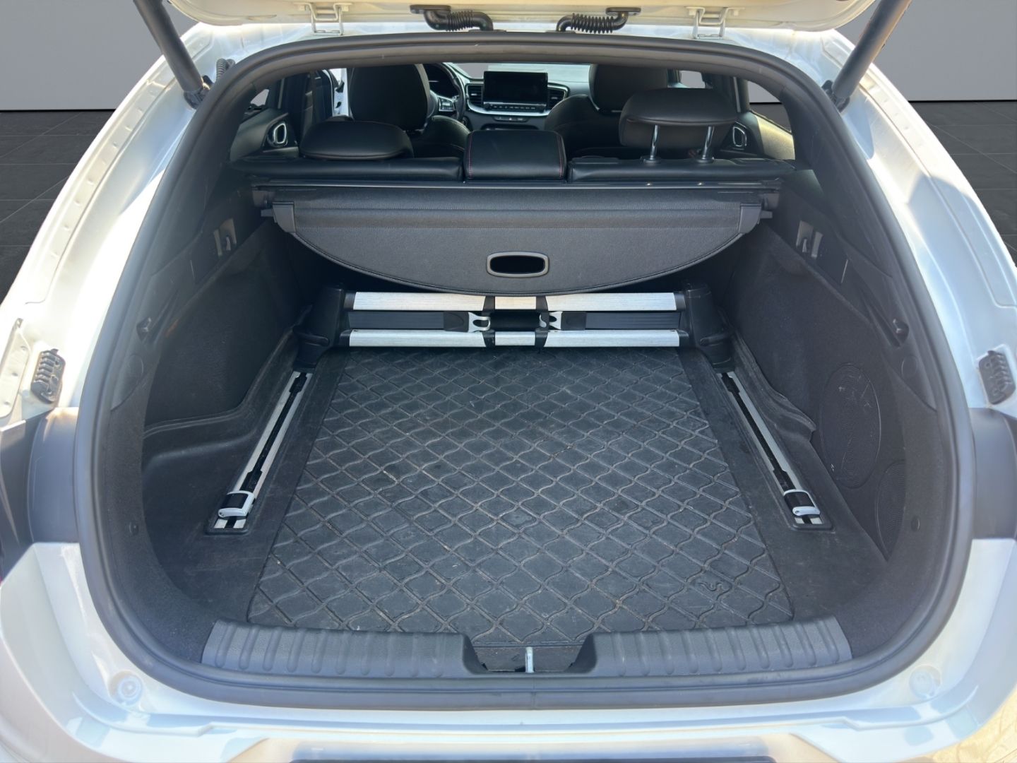 Kia ProCeed GT - Samsaru's Car Outlet
