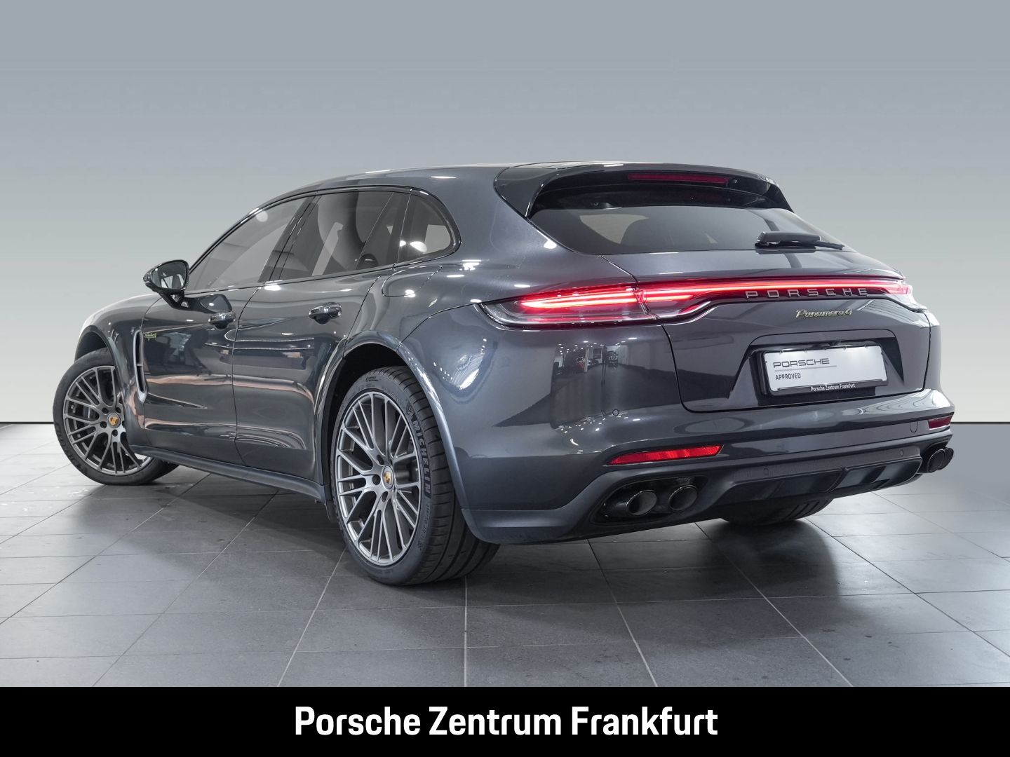 Porsche Panamera 4 E-Hybrid Sport Turismo Platinum Editi