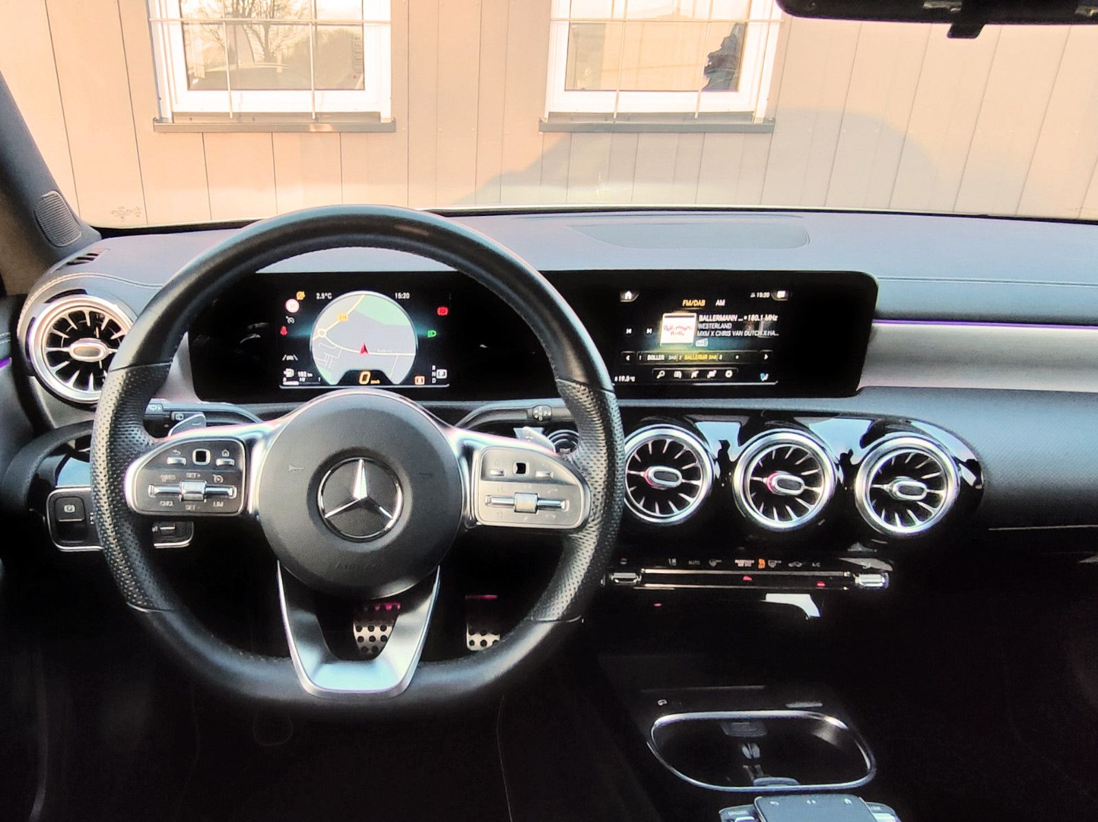 Mercedes-Benz A 180 DCT Edition AMG Line - Samsaru's Car Outlet