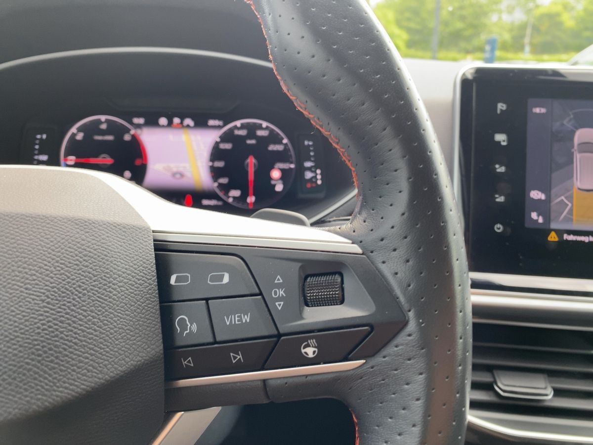 Seat Tarraco 1.4 e-HYBRID FR Navi LED SHZ ACC PDC