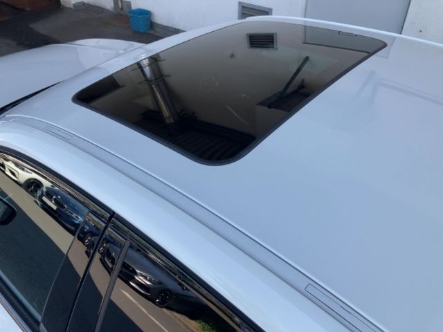 BMW 320 i xDrive Limo M-Sport Pano AHK 18'' HUD Kame