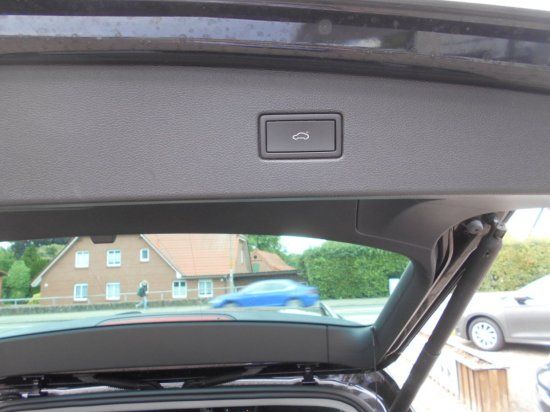 Volkswagen Tiguan 1.5 TSI Life - Samsaru's Car Outlet