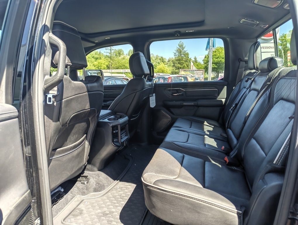 Dodge RAM 1500 Limited Night 3.0 l I6 HO 100