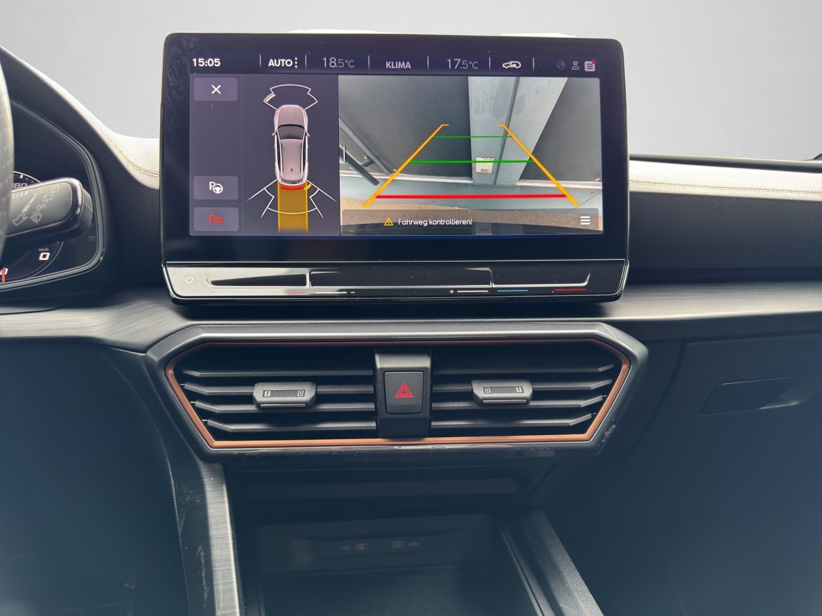 Cupra Formentor VZ 2.0 TSI 4Drive NAVI AHK KAMERA ACC