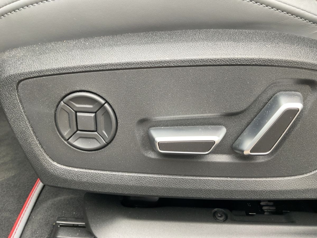 Audi A6 Avant 50 TFSI e S Line quattro S tronic - Samsaru's Car Outlet