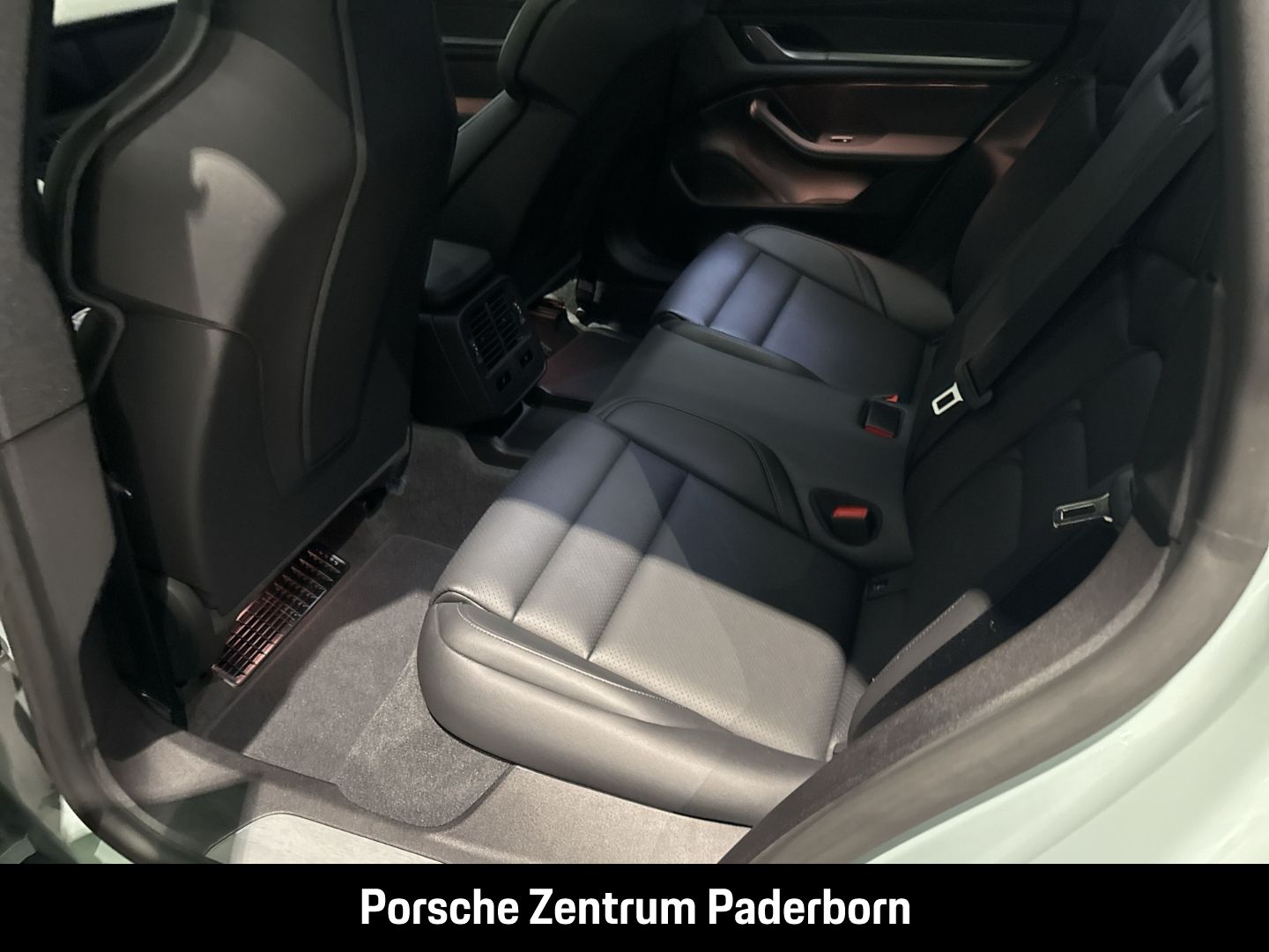 Porsche Taycan 4 Cross Turismo LED-Matrix Surround-View
