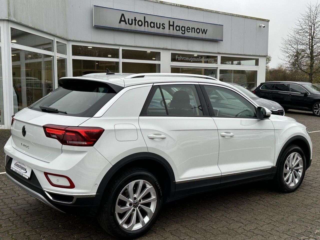 Volkswagen T-Roc 1.5 TSI Style - Samsaru's Car Outlet
