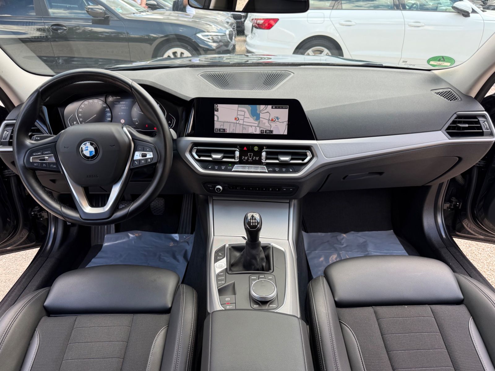 BMW 318d Touring Advantage - Samsaru's Car Outlet