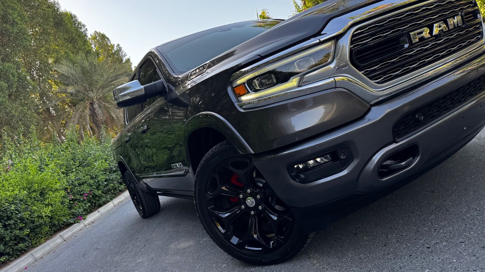 Dodge LIMITED*CLEAN-CARFAX*HEADUP*LUFT*RAMBOX*360°KAME