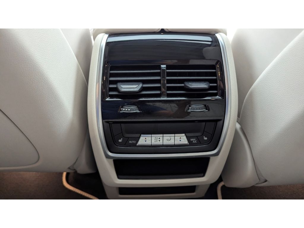 BMW X5 xDrive 45e iPerformance M-Sport HUD Luftfeder