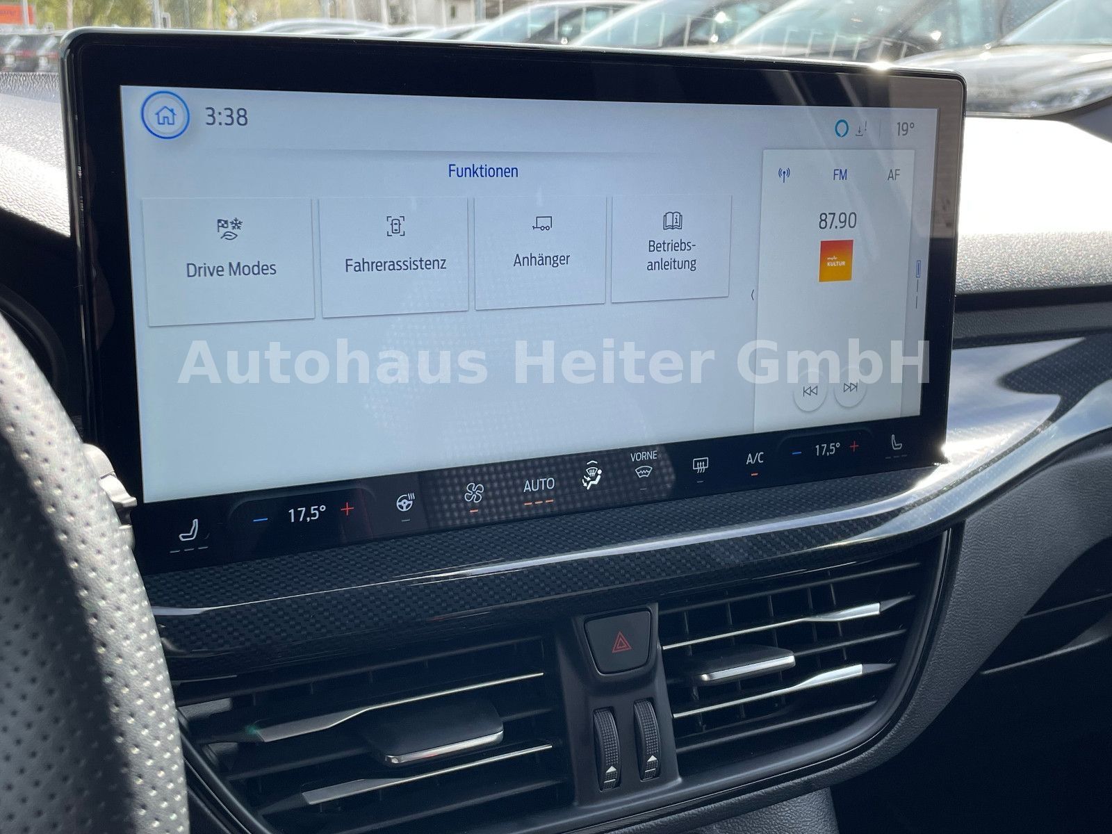 Ford Focus Automatik ST-Line X /155PS+Head-Up+ACC+AHK