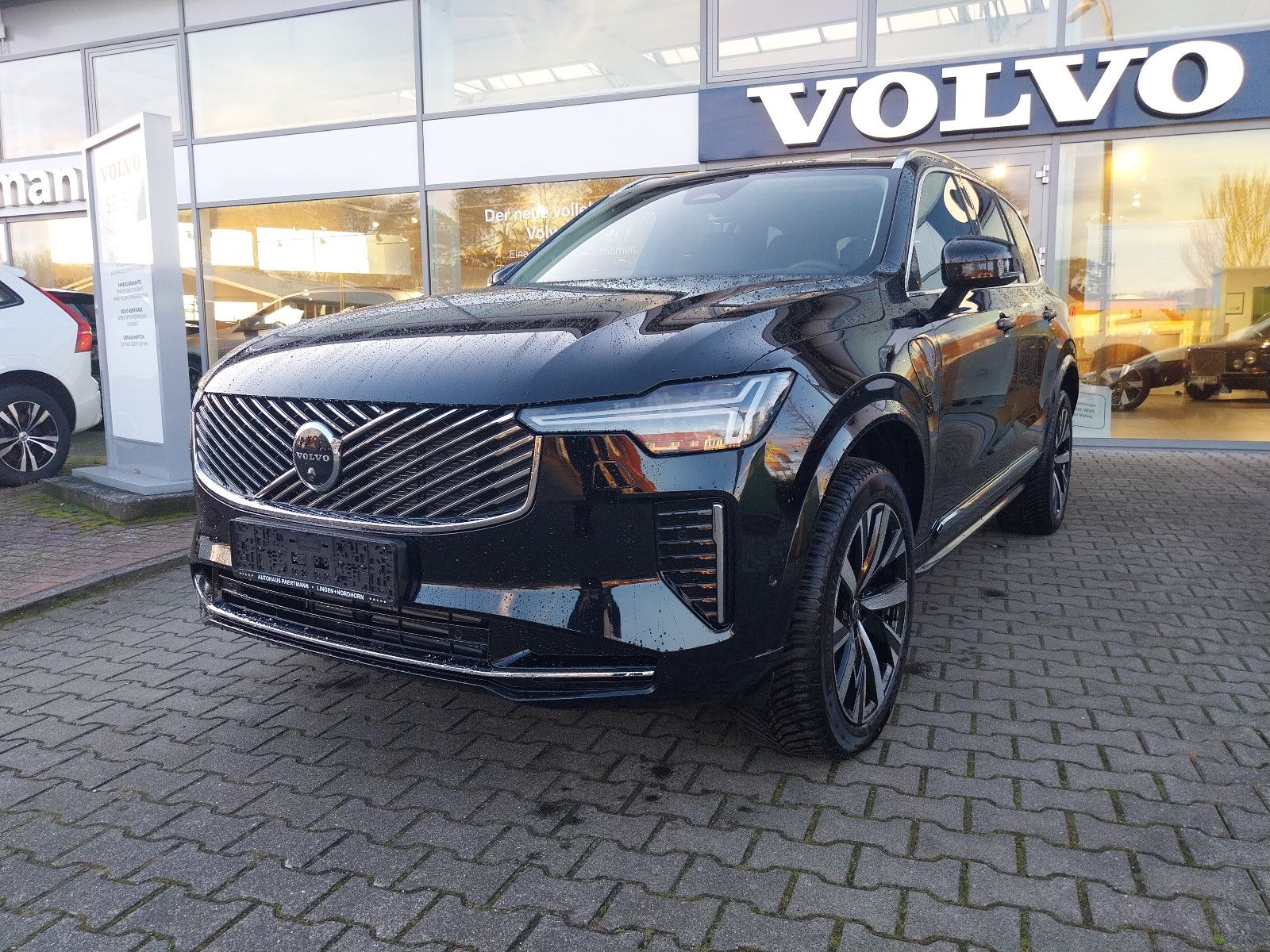 Volvo XC90 Plus Bright Recharge Plug-In Hybrid AWD