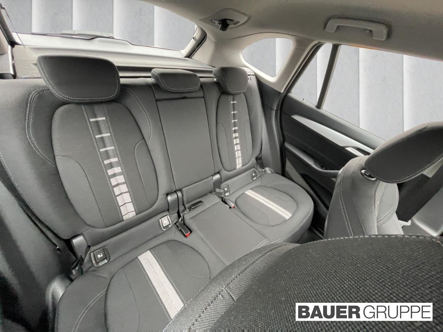 BMW X1 xDrive25e Memory Sportsitze Komfortzugang - Samsaru's Car Outlet