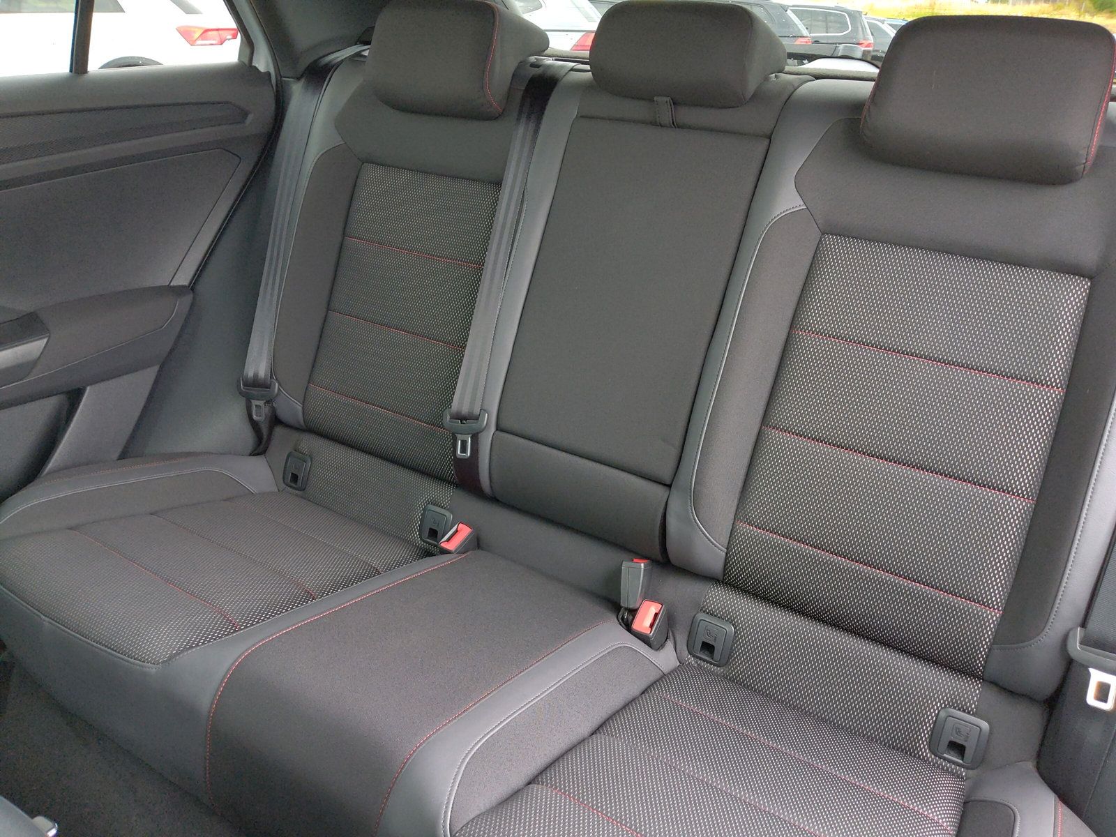 Volkswagen T-ROC R line - Samsaru's Car Outlet