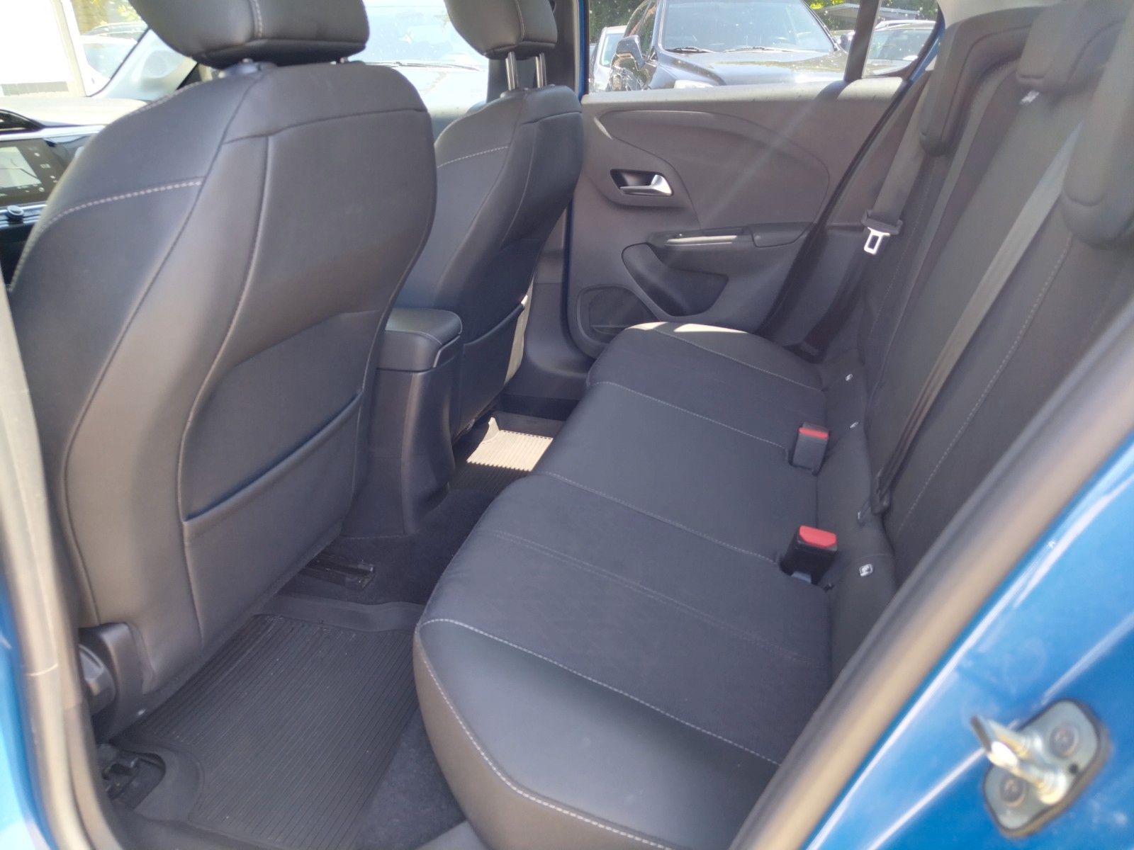 Opel Corsa F Elegance - Samsaru's Car Outlet