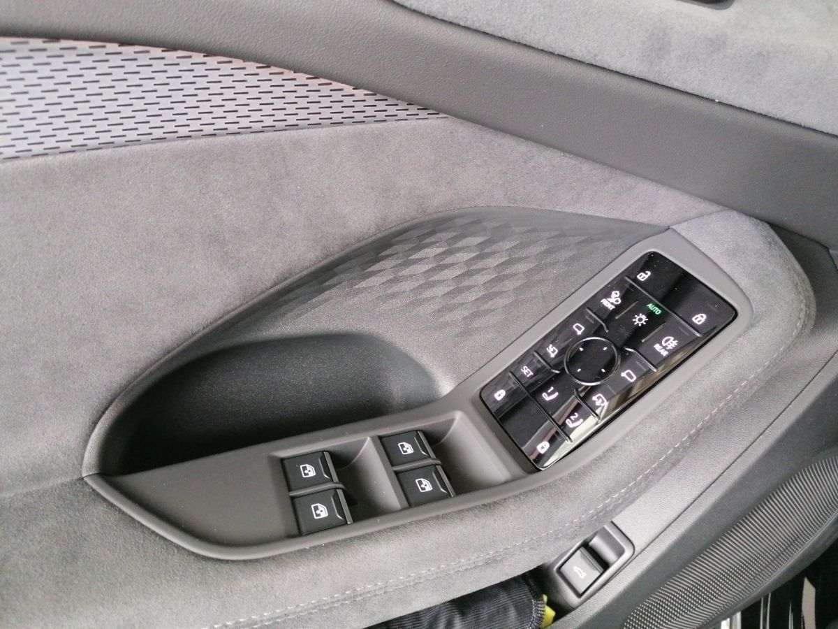 Audi A5 Avant TDI quattro 204PS S tronic S line MMI.A