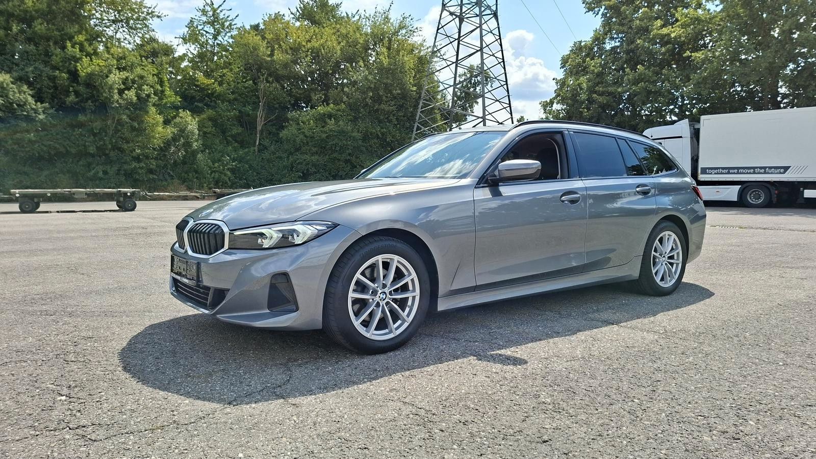 BMW 320d xDrive Touring - Samsaru's Car Outlet