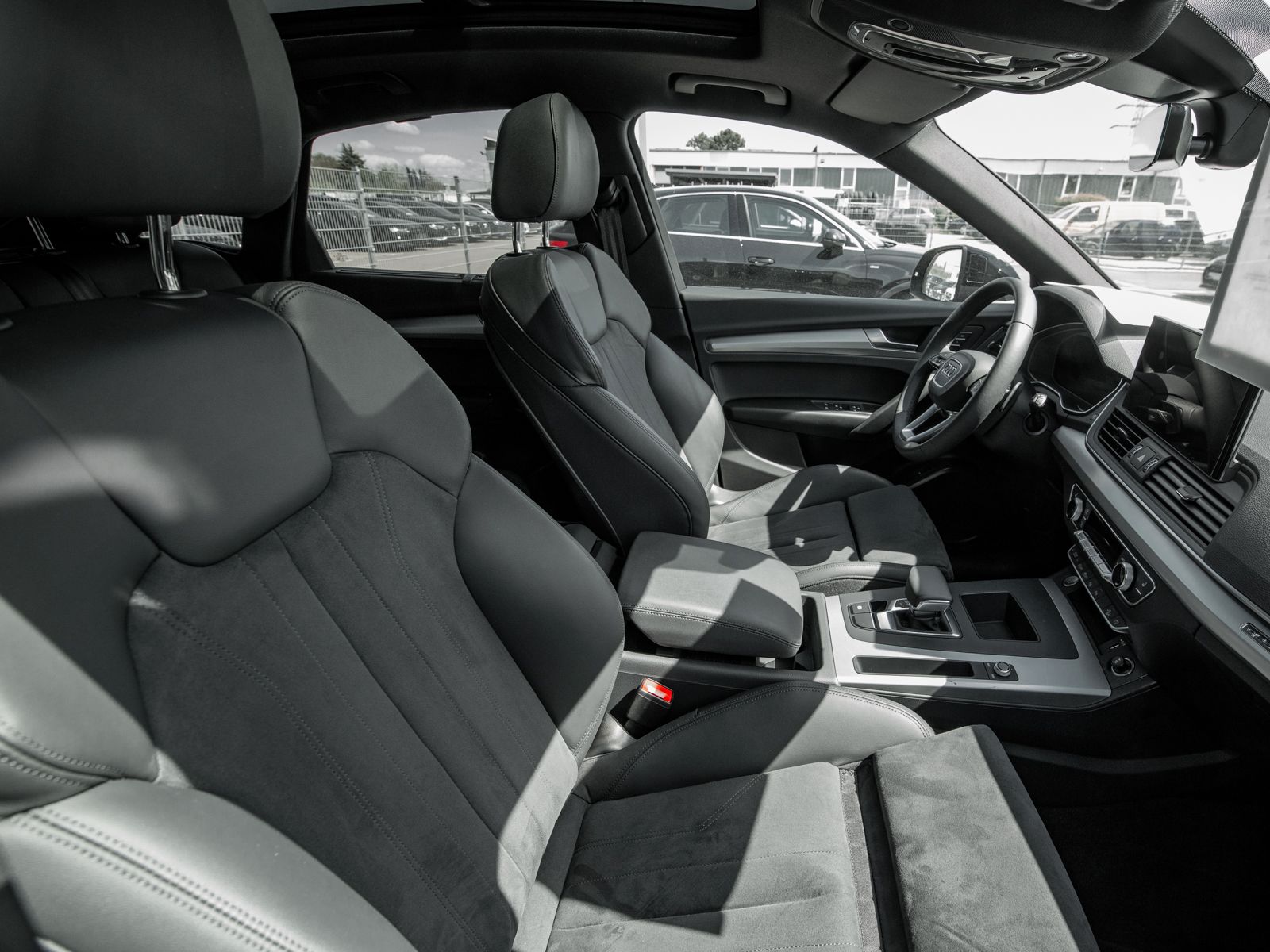 Audi Q5 Sportback 40 TDI quattro S-line - Samsaru's Car Outlet