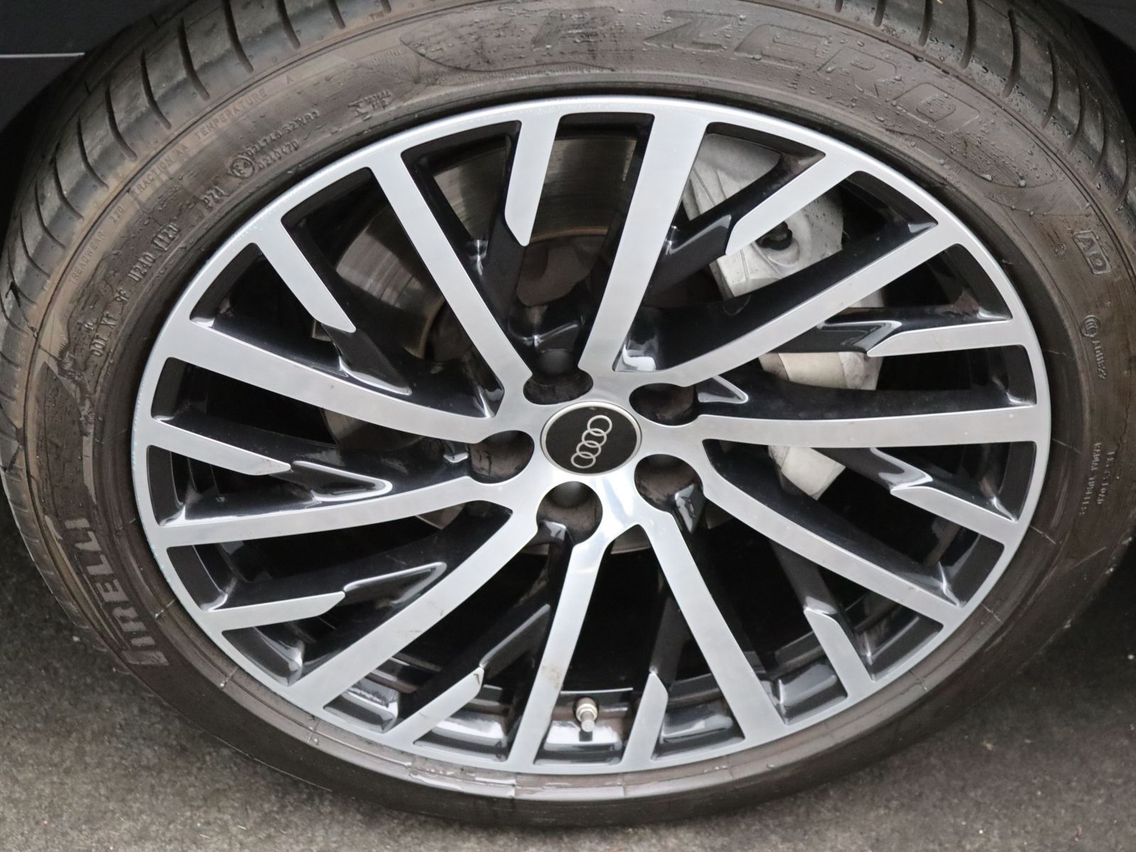 Audi A8 lang 50 TDI quattro - Samsaru's Car Outlet
