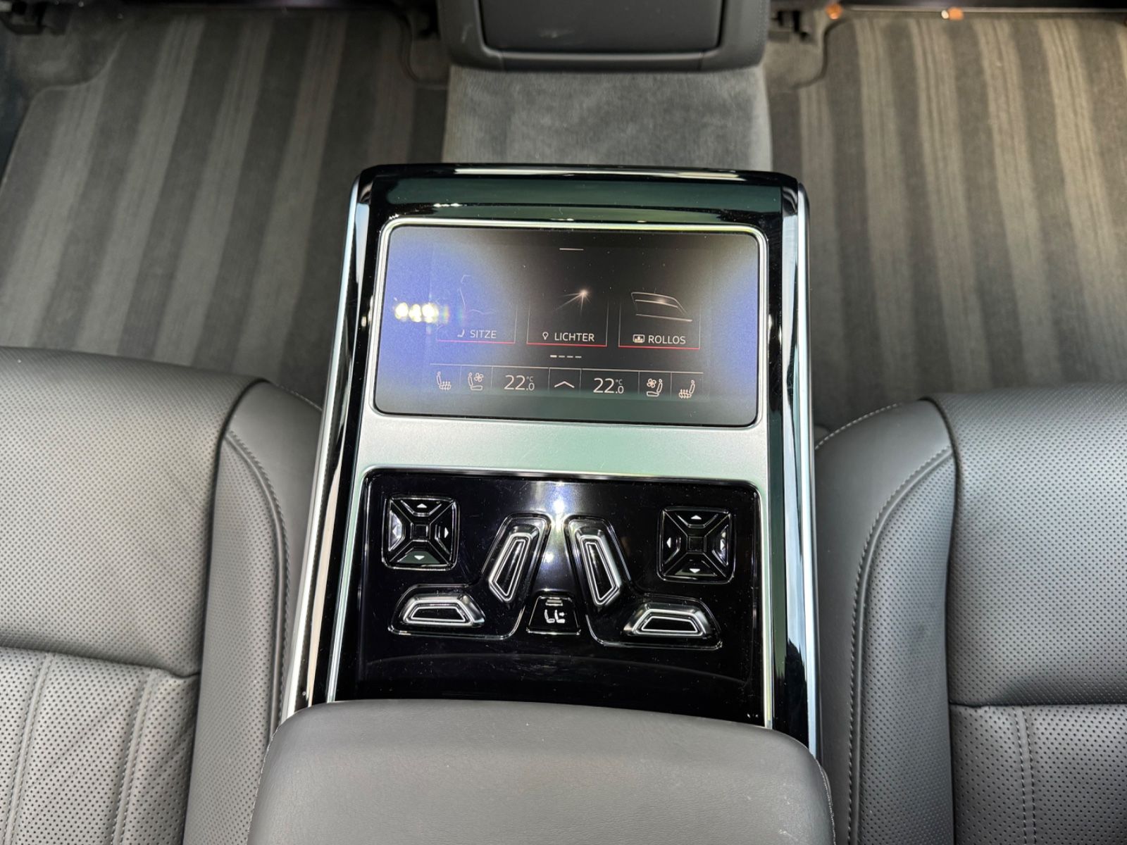 Audi A8 L 50 TDI Lang quattro S-Line Black - Samsaru's Car Outlet
