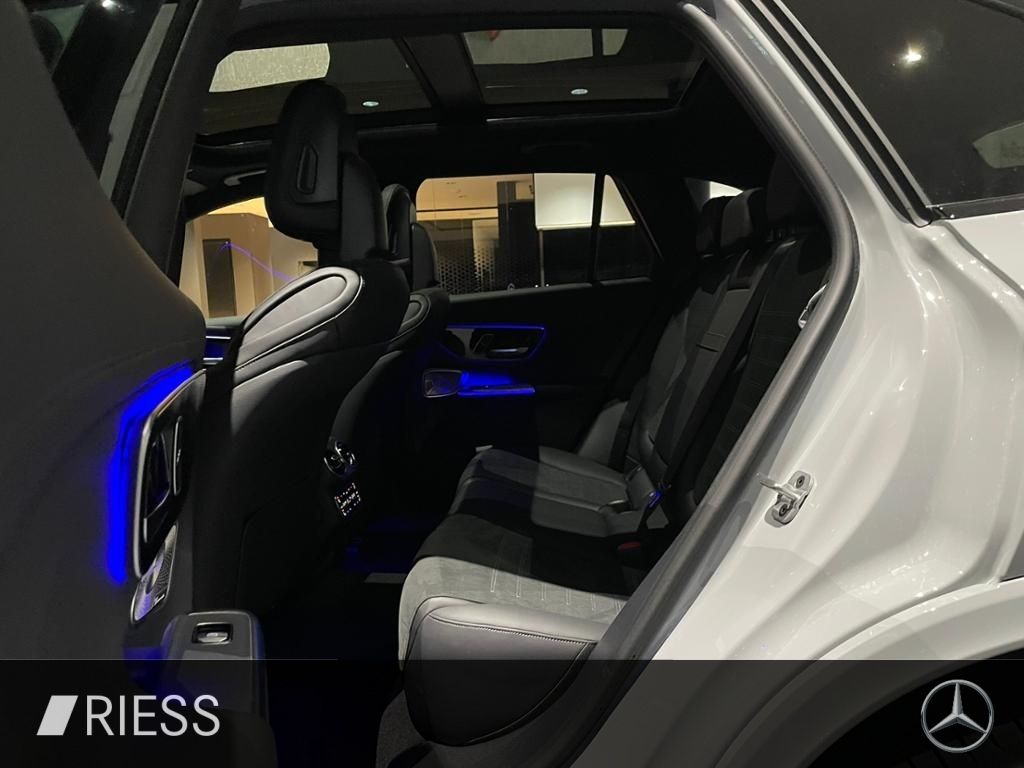 Mercedes-Benz GLC 300 d 4M AMG+PANO+AHK+STDHZG+DISTR+HUD+KEYL+