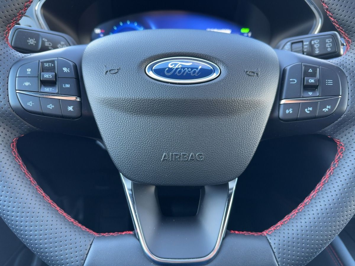 Ford KUGA ST-Line X - Samsaru's Car Outlet